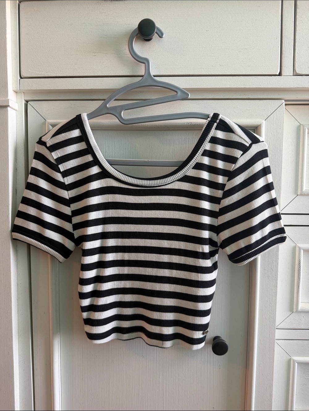 Volcom Black and White Striped Cropped Tee